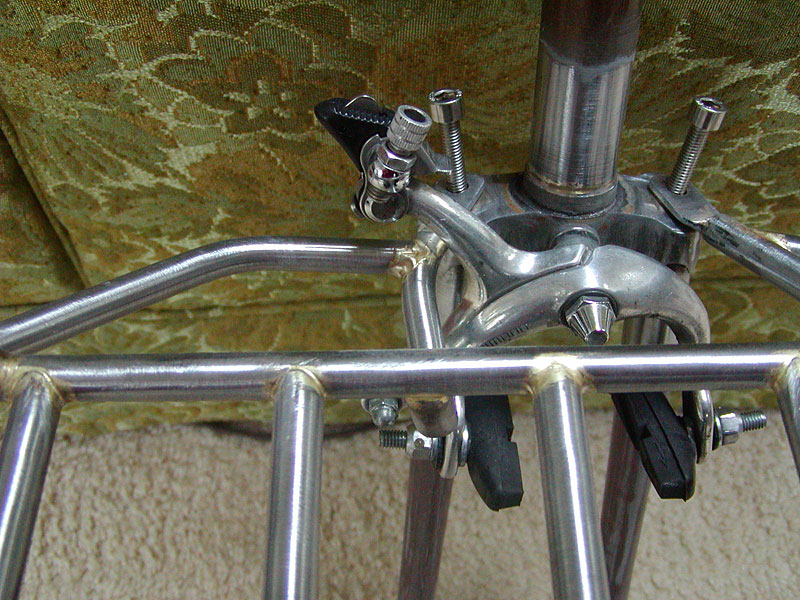 Porteur Rack Fork Mount detail