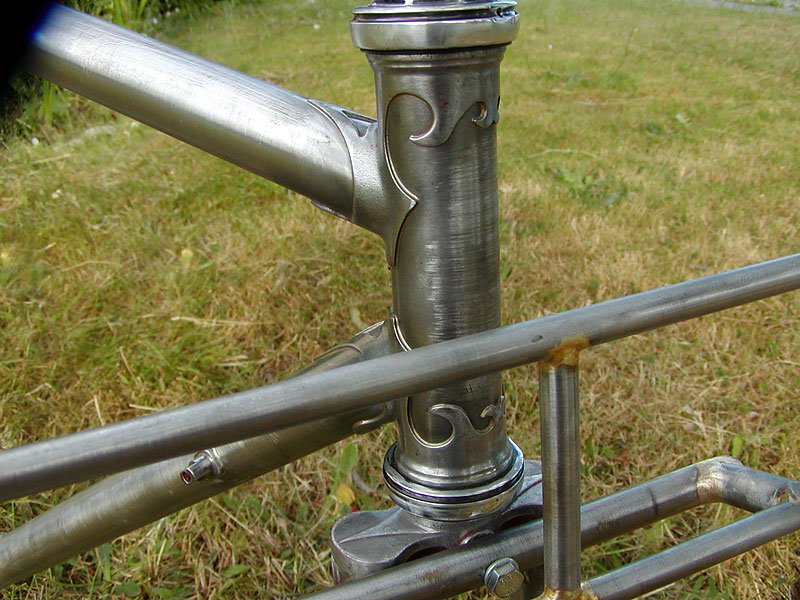 Rivendell Longlow Porteur - headtube detail