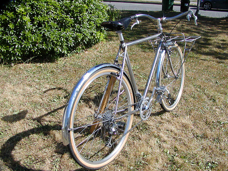 Rivendell Longlow Porteur - rear quarter view