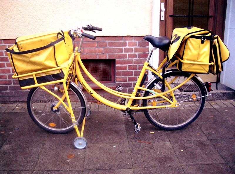 Deutsche Post Fahrad - side view