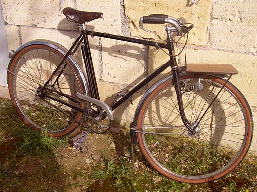 Goeland Porteur - side view