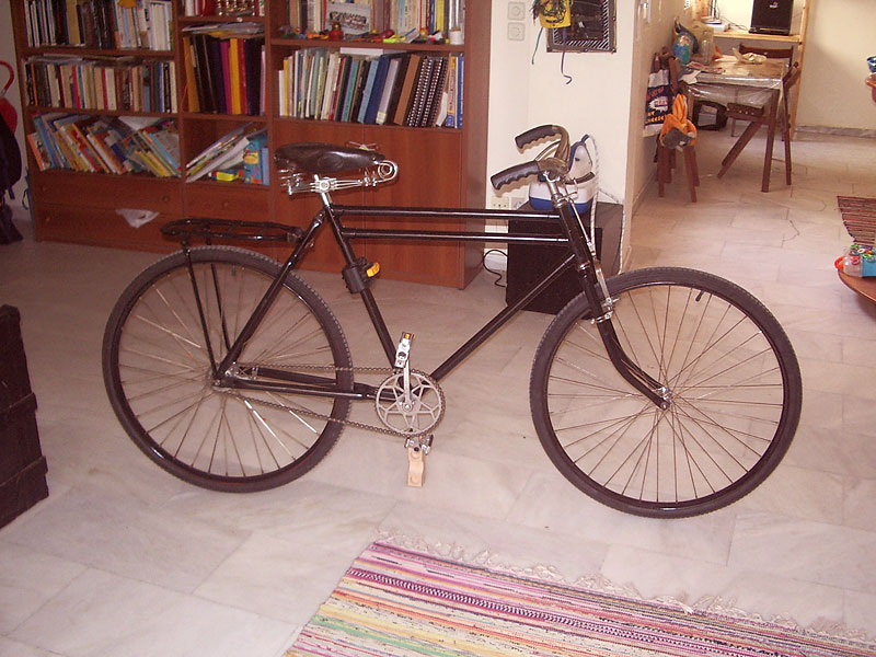 Balkan Roadster - side view on greek tiles